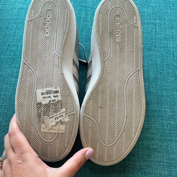 Adidas Cloudfoam Gray/white Shoes- excellent condition Size 9.5 - Picture 6 of 7